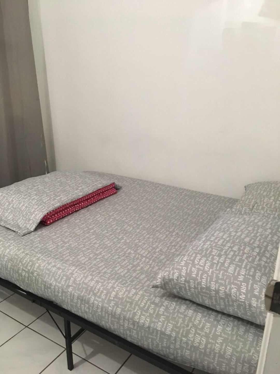 Monthly University Apartment-Elizabeth