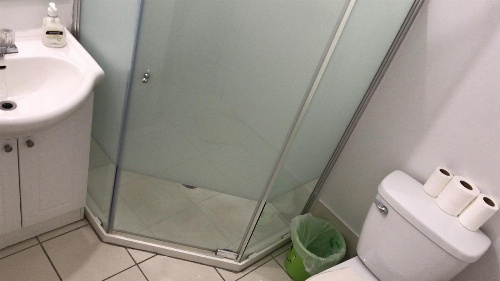 Monthly University Apartment-Elizabeth image 3